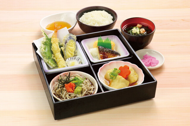 Gokurakuyu Higashi Osaka Ten Oshokuji Dokoro photo 3