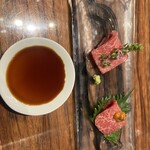焼肉牛宮城 別邸 - 肉刺し！富山のお醤油で。