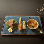 Xu Restaurant Lounge - 