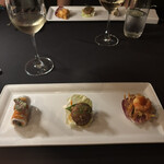 Xu Restaurant Lounge - 