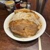 ラーメン 雷 東京本丸店