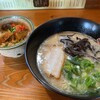 博多ラーメン　田中 - 丼セット。博多ラーメン＋ミニちゃーしゅー丼。