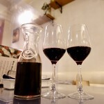 Italian bar Riso - ハウスワイン赤デカンタ