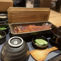 うなぎ四代目菊川 ヒルトンプラザウエスト大阪店 - 