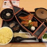 金目鯛 とくぞう - 金目鯛煮付けづくし定食 　2,300円