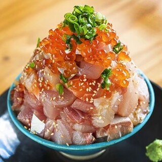 一番人気の「海鮮てっぺん丼」！！