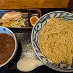 壱鵠堂 - 料理写真:冷やしざるつけ麺
