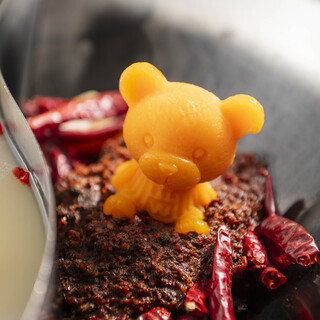 【名物！クマちゃん火鍋】全火鍋コース！クマちゃん付