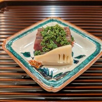 料理屋そうびき - 鳥取和牛のステーキと花山椒、筍添え
