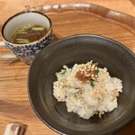 食堂 あきやま - 土鍋で炊いた桜エビご飯