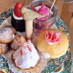 CAFE Tea Tree - 【2025.04】スプリングアフタヌーンティーランチ・全部のせ(税込2,300円)