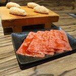 焼肉 ジャンボ - 