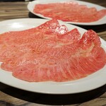 焼肉 ジャンボ - 