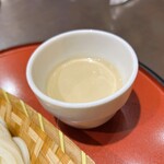 元祖 田丸屋 - 大盛りうどん　胡麻つゆ…税込1320円