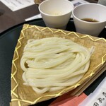 元祖 田丸屋 - 大盛りうどん　二色つゆ（胡麻・醤油）…税込1430円
