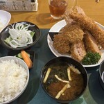 とんかつ専門店とん - 