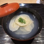 富小路 やま岸 - 若竹椀、蛤、わかめ 