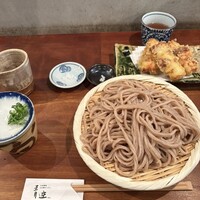 自家製粉石臼挽きうどん 青空blue 本店 - 