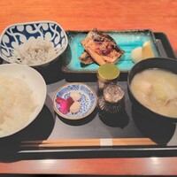 魚坐 - 
