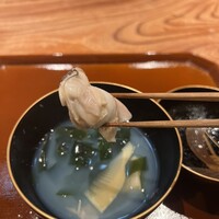 高台寺 丹虎 - 蛤と筍、ワカメの吸い物