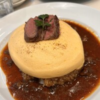 神戸牛洋食アモナ - 神戸牛スフレオムライス
