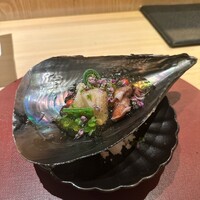 五本木 響 - 
