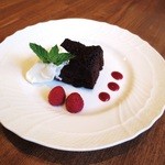 カフェ プリヤートナ - 生チョコケーキ
