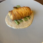 メゾン ブリュレ - 本日の鮮魚、じゃがいものアンクルート1人前