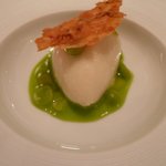 レザンファン ギャテ - アミューズ(新玉葱のムース)