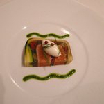 レザンファン ギャテ - タスマニア産サーモンのミ・キュイとラタトゥイユのテリーヌ　桜のチップで燻製にしたクリームを添て