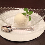 洋食レストラン ロッキー - 