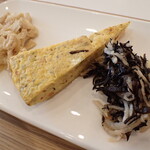 トーコーキッチン - 野菜のオムレツ 副菜二品