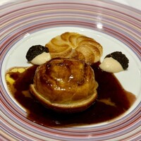 シェ・イノ - ❺仔羊のパイ包み焼き“マリアカラス”風（スペシャリテ）