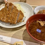名代とんかつ かつ満 - トンカツ定食（150g）
