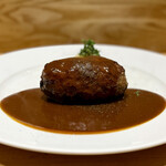 洋食 おがた - あか牛×走る豚のハンバーグ（200g）¥4,300