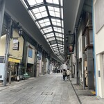 お好み焼 村上 - アーケードを抜けた先にあります