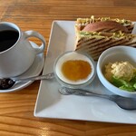 珈琲農園直営店　mol cafe - 