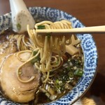 貪瞋癡 - スープが馴染む麺なんだよなー