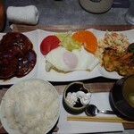 ほびーい喫茶店 - ハンバーグセット 750円(税込)。