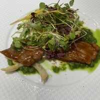 ON the TABLE CHINESE - 