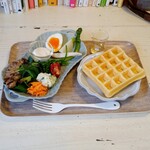 maison de cloth+cafe - 