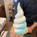 テラスカフェ一碧湖 - '25/04/11 こんもり美しい！