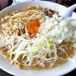 背脂中華そば潤ユニブ - 豚ミソラーメン（大盛・中脂）