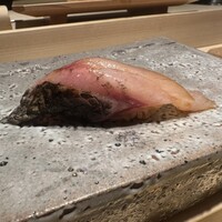 鮨 由う - 