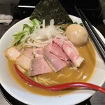 麺処 夏海 - 特製煮干豚骨ラーメン1450円、ある意味コスパは最高だ