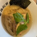 淡麗醤油らぁ麺 鶏松 - 