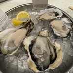 エミット フィッシュバー オイスター&グリル - 