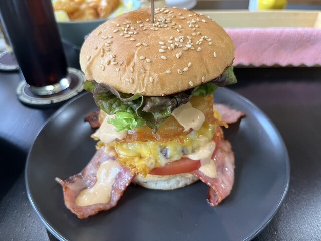 Tumbleweed burgers cafe 本店（タンブルヴィード バーガーズ カフェ） - 川渡温泉（ハンバーガー）の写真