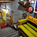 Bon Aka Hyoutan - 地下の店内に続く階段（２０１４年８月）