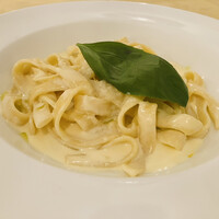 ナプレ 横浜高島屋店 - 農薬不使用レモンを使ったクリームソース タリアテッレ